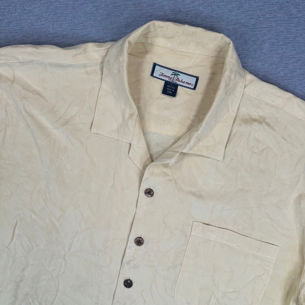 Tommy Bahama Hawaiian Shirt Men L Cream Silk Short Sleeve Tropical Leaf Jacquard